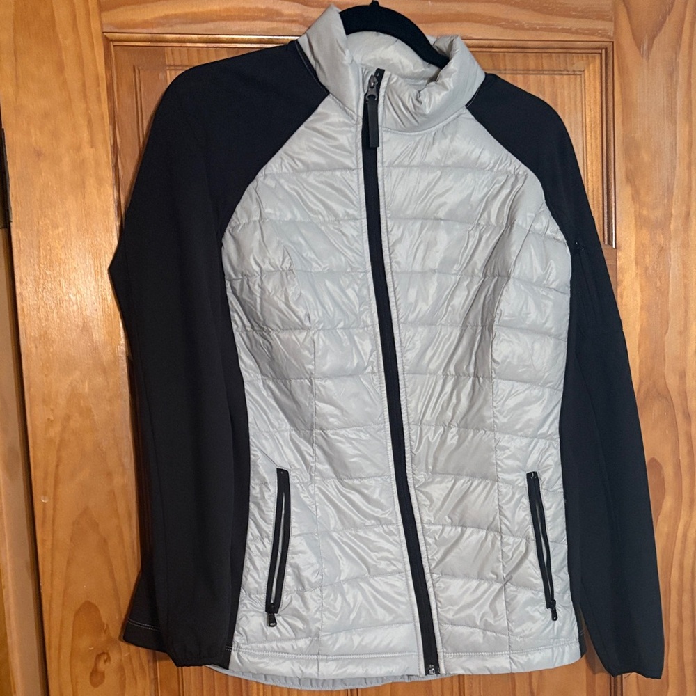 Calvin Klein women’s quick dry performance jacket. Size L. Has stretch.